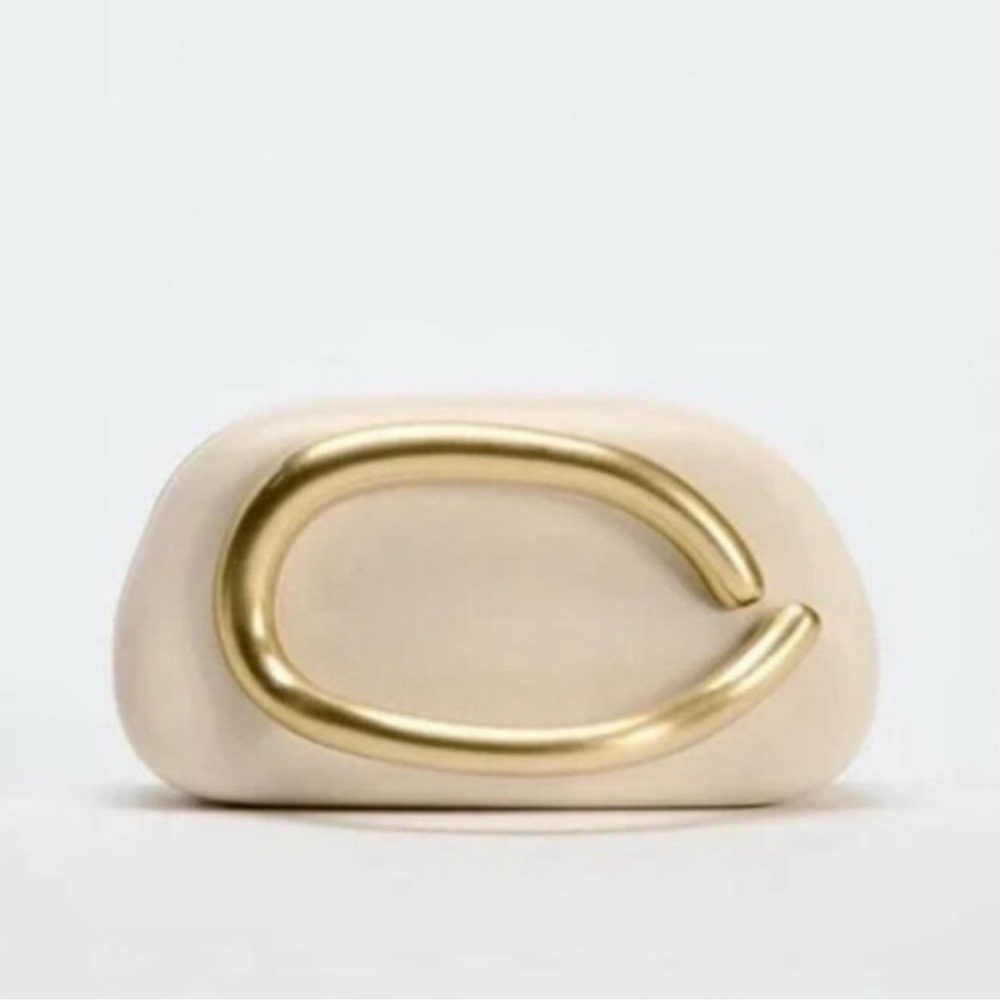 ZARA GOLD CLOSURE BOX CLUTCH NWOT - Picture 2 of 7